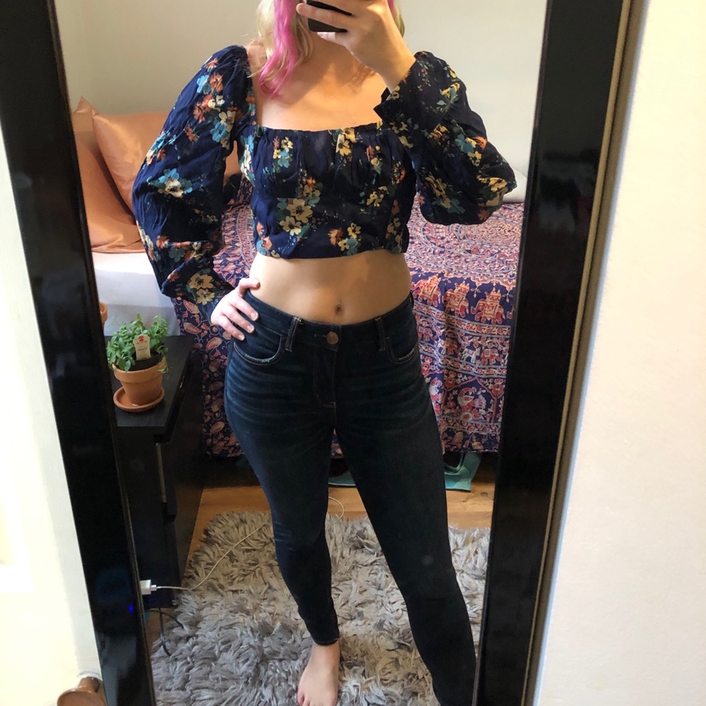 Navy blue floral crop top